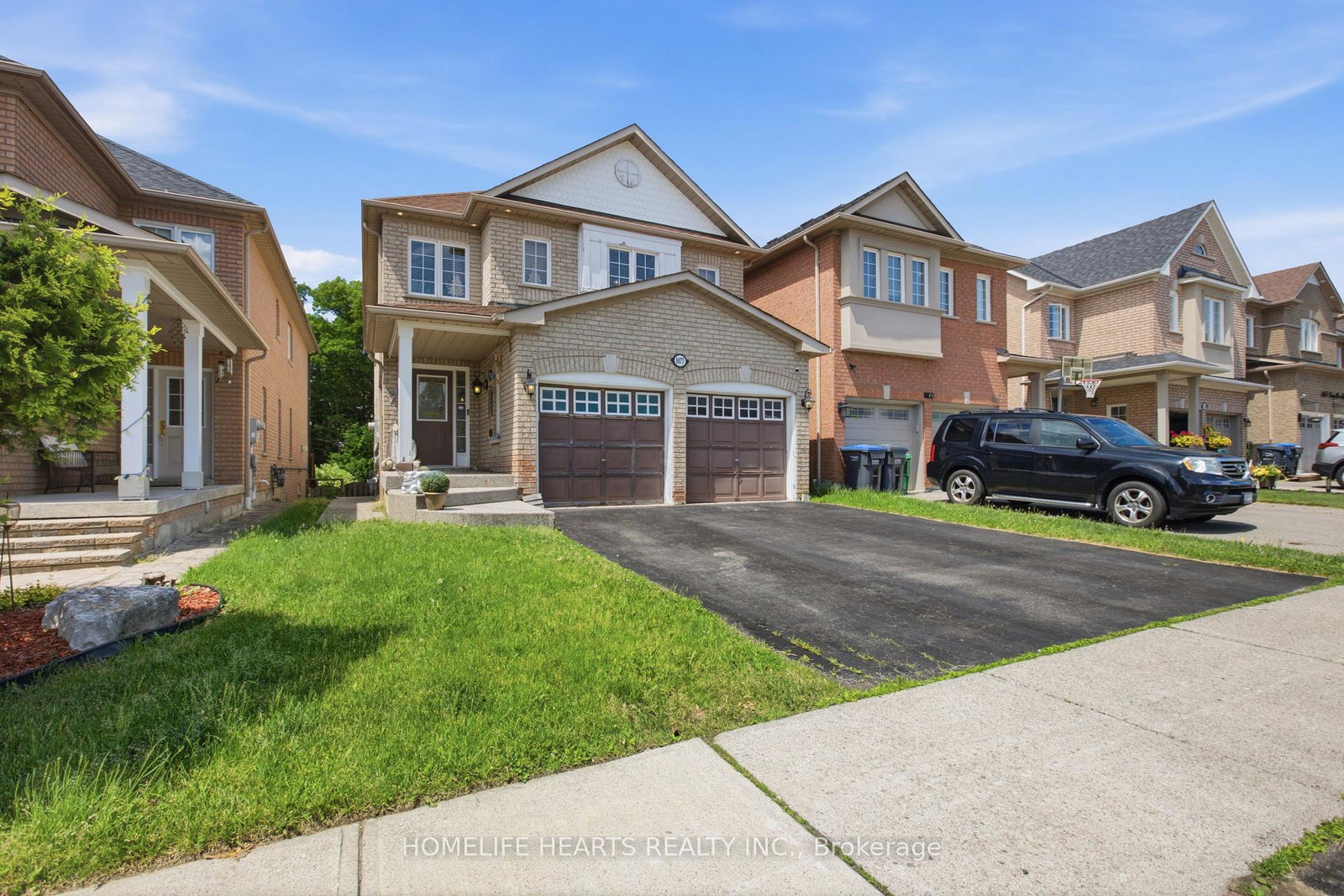 1077-knotty-pine-grove-mississauga-ontario-w13491692