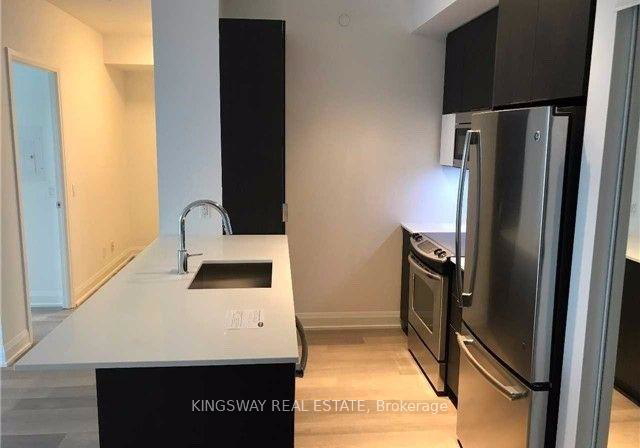 56-annie-craig-drive-toronto-etobicoke-ontario-w13491716
