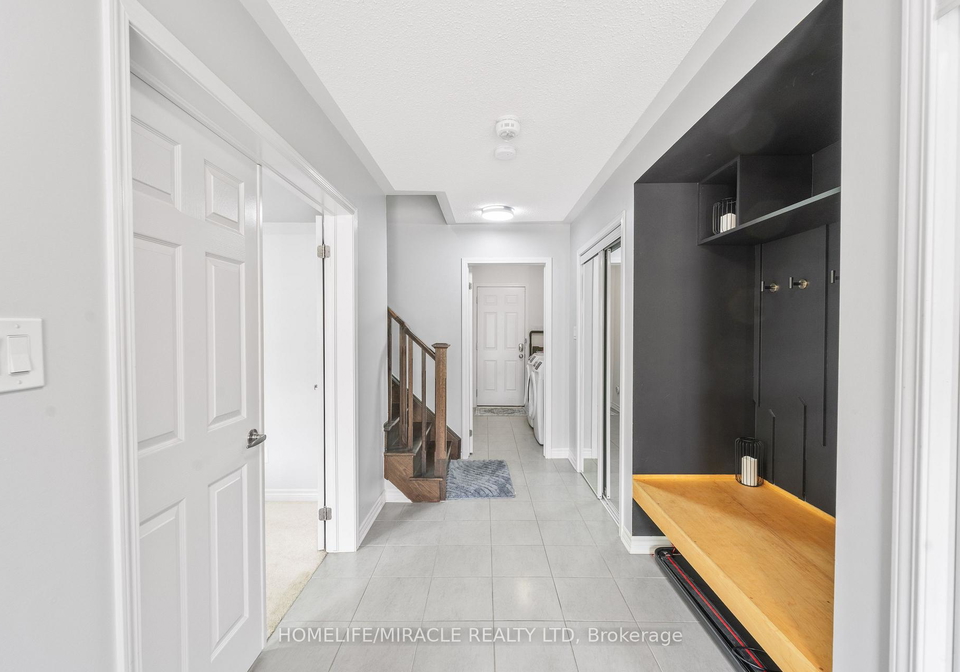 24-metro-crescent-brampton-ontario-w13491794