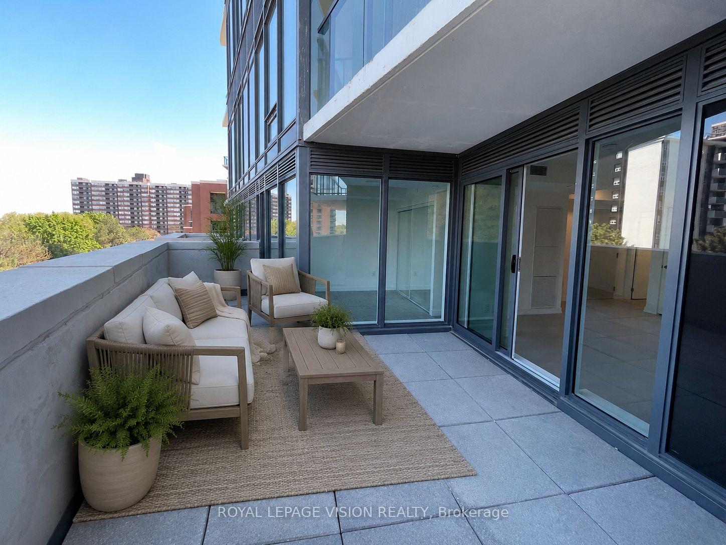 4010-eglinton-avenue-w-toronto-etobicoke-ontario-w13491910