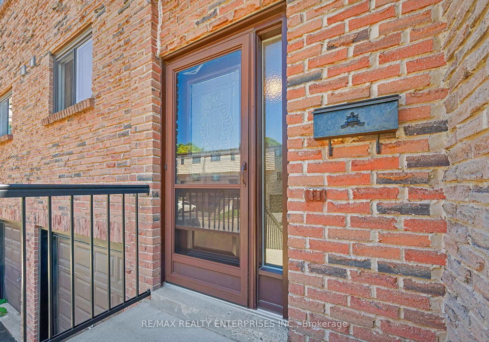 1518-sixth-line-oakville-ontario-w13492284