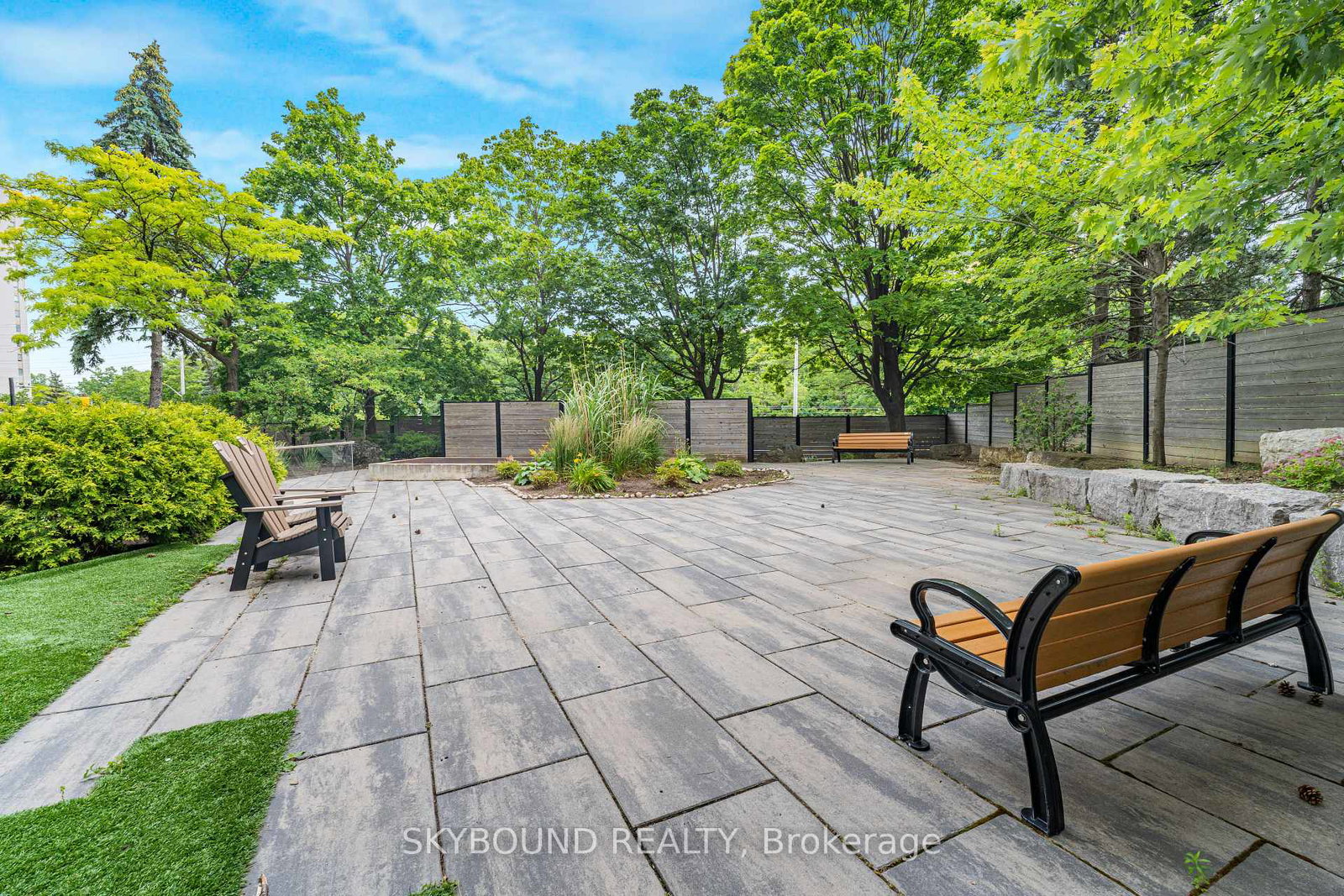 200-robert-speck-parkway-mississauga-ontario-w13492794