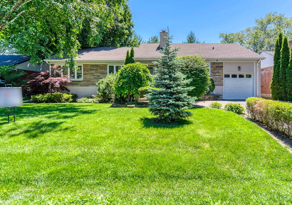 1602-lincolnshire-boulevard-mississauga-ontario-w13492916