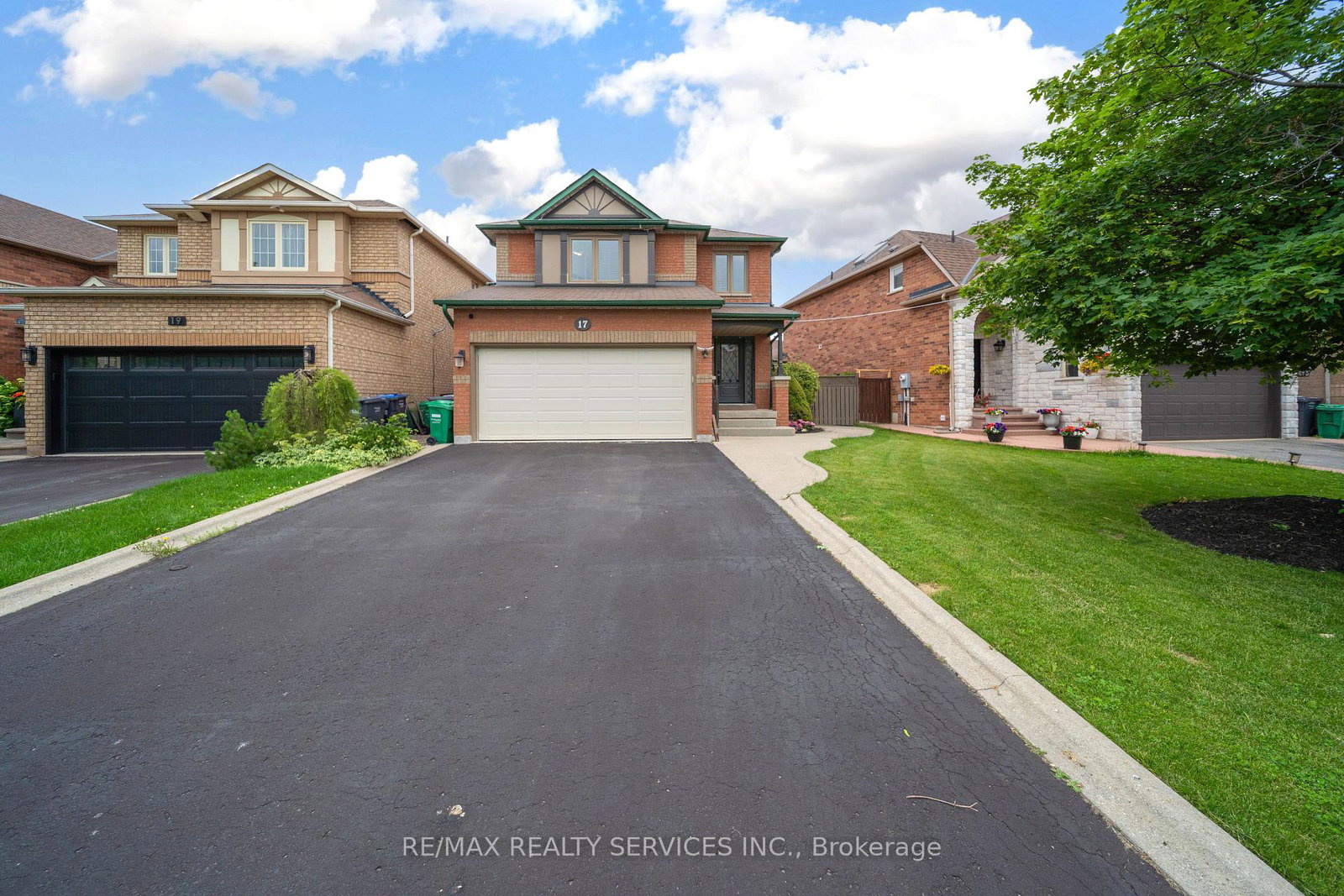 17-national-crescent-brampton-ontario-w13493054