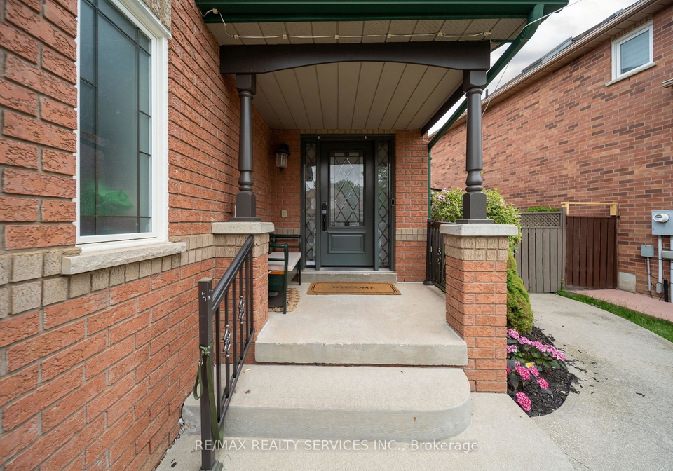 17-national-crescent-brampton-ontario-w13493054