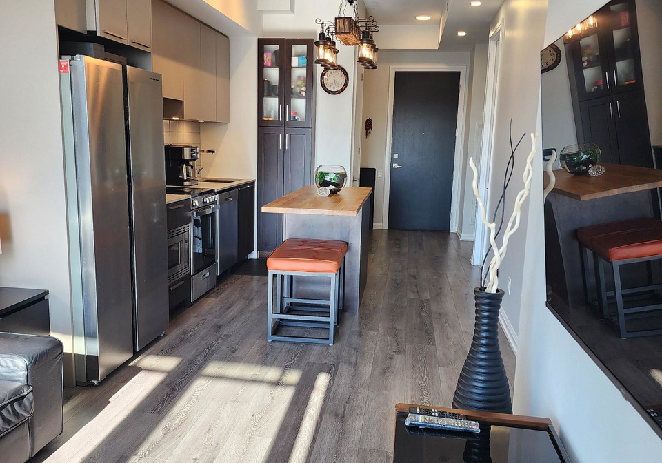 4208-dundas-street-toronto-etobicoke-ontario-w13493148