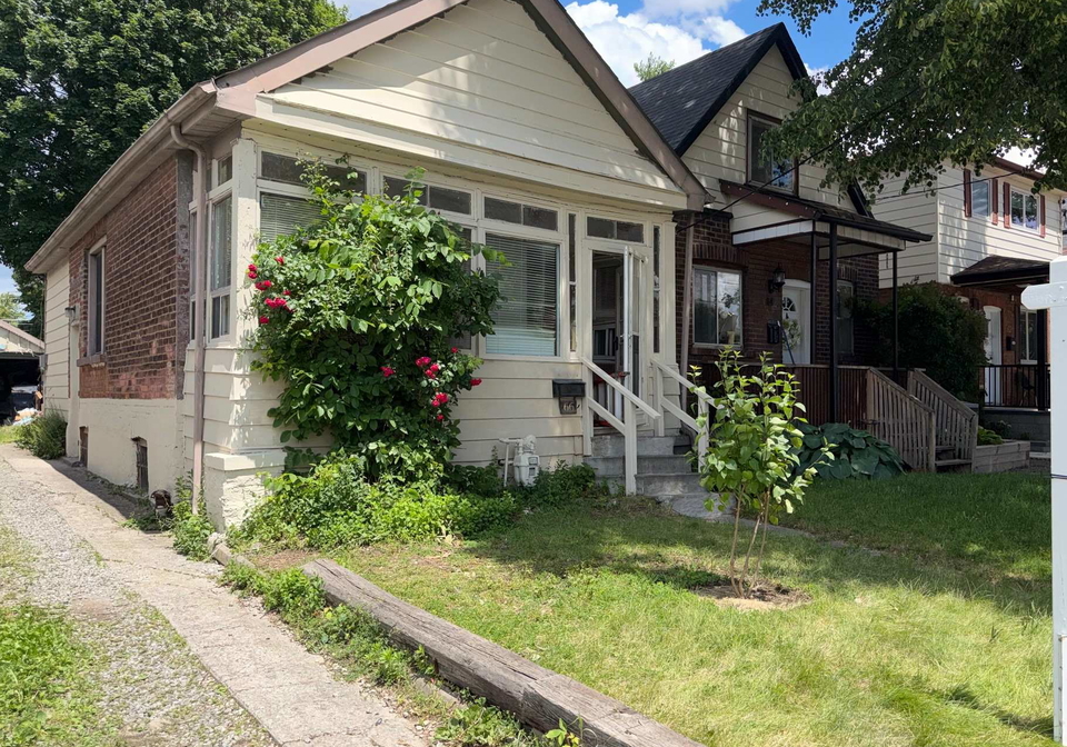 66-lambton-avenue-toronto-north-york-ontario-w13493152
