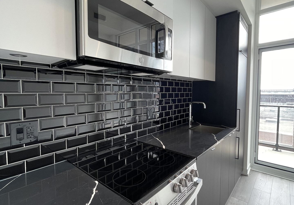 285-dufferin-street-toronto-toronto-ontario-w13493274