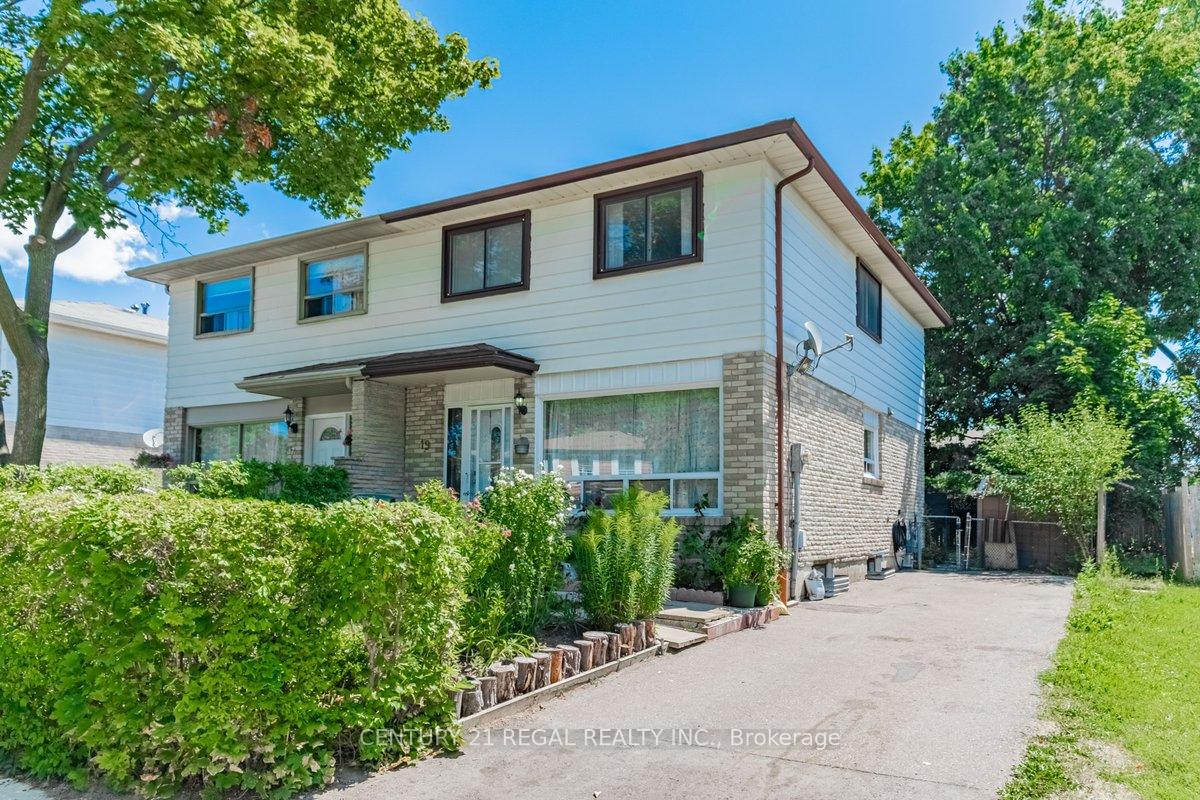 19-carberry-crescent-brampton-ontario-w13493276