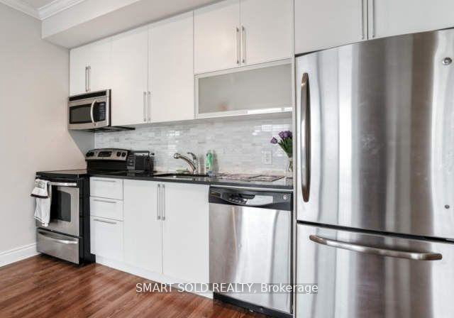 16-brookers-lane-toronto-etobicoke-ontario-w13493290