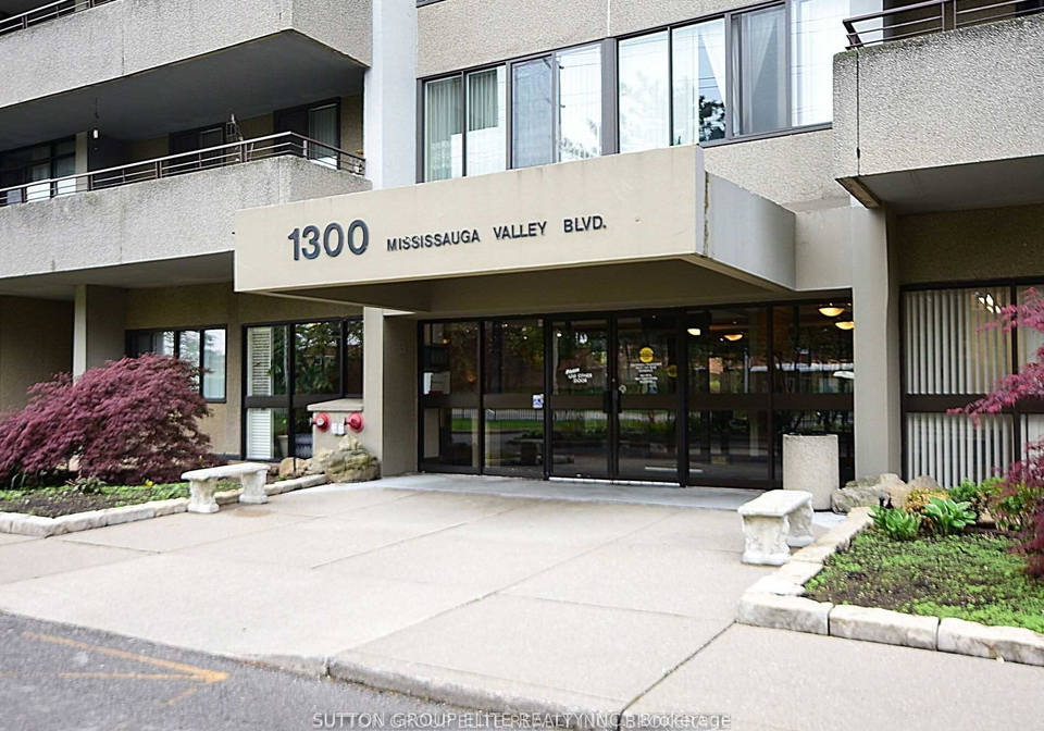 1300-mississauga-valley-boulevard-mississauga-ontario-w13493348