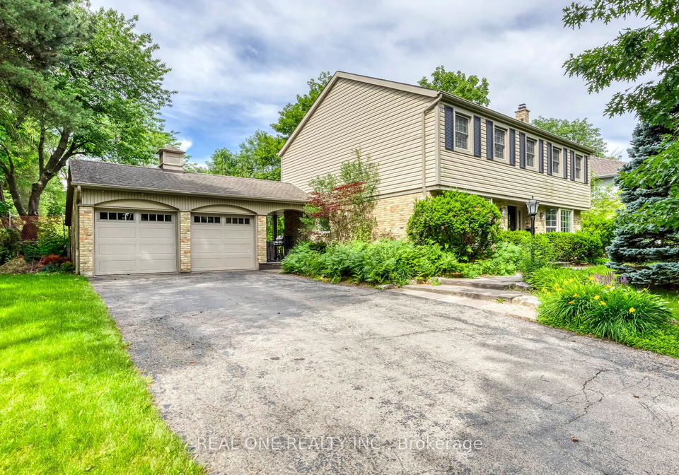 120-blyth-crescent-oakville-ontario-w13493606