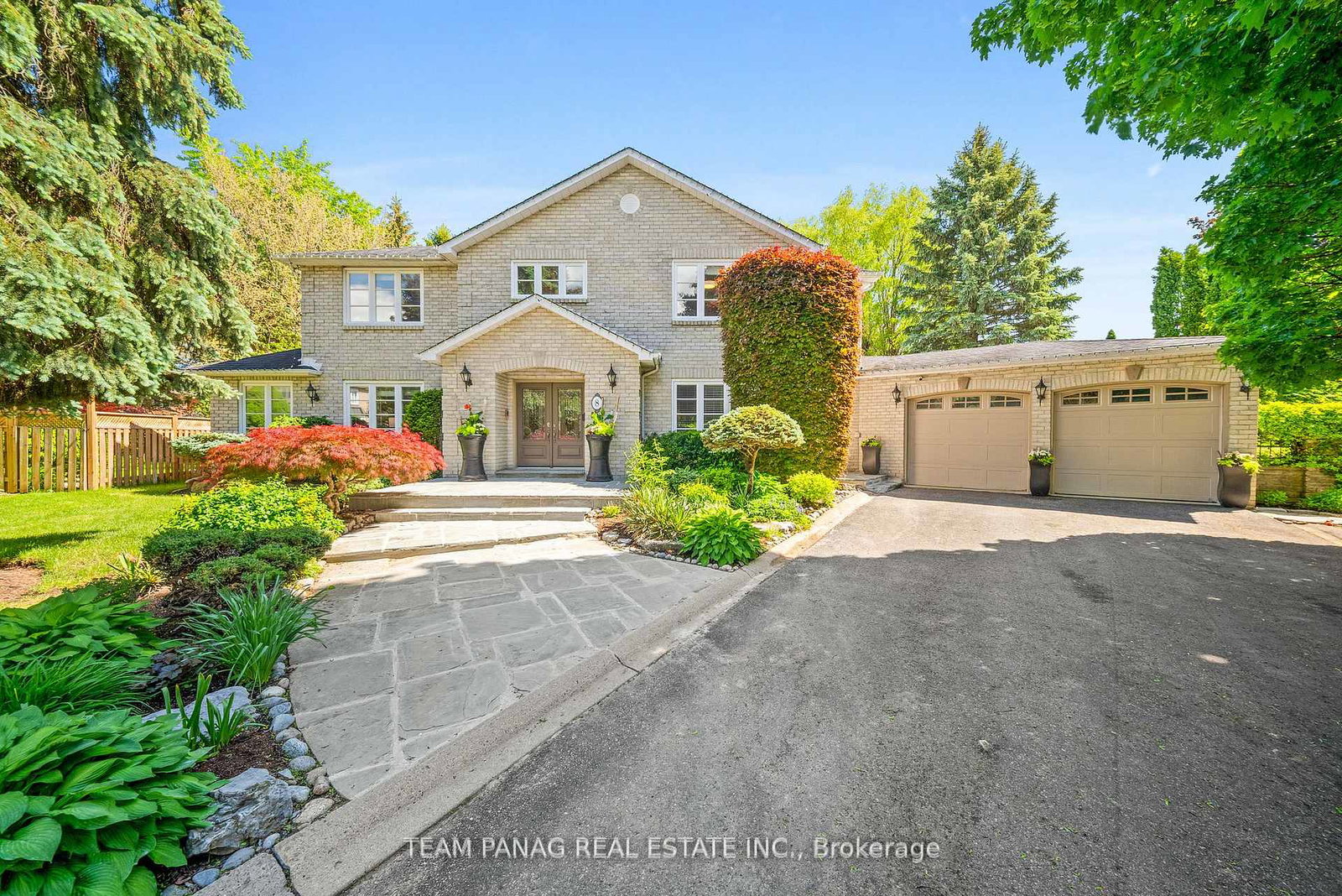 8-enchanted-court-brampton-ontario-w13493744