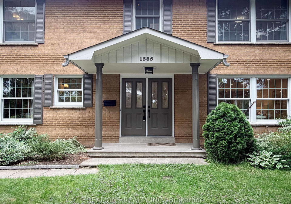 1585-crombie-road-mississauga-ontario-w13493962