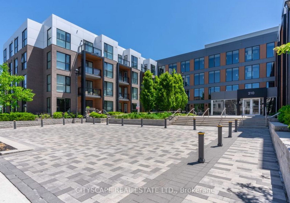 210-sabina-drive-oakville-ontario-w13494018