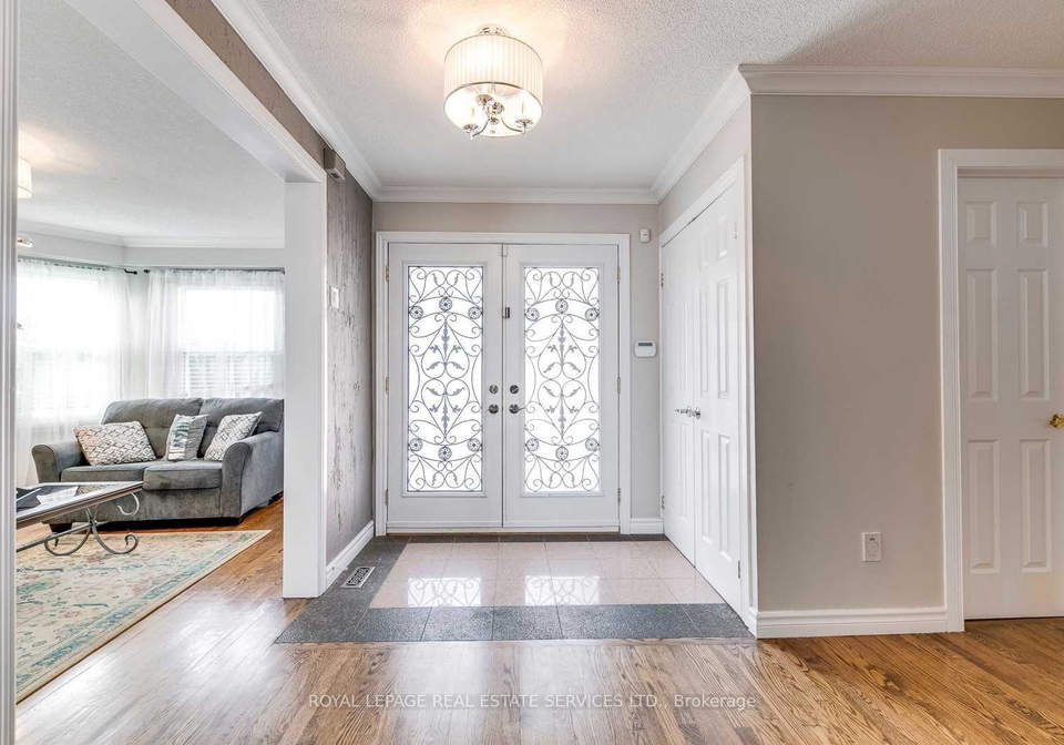 1447-clearview-drive-oakville-ontario-w13494062