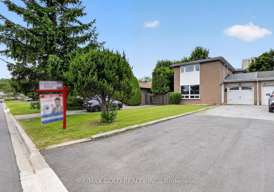 83-cathcart-crescent-brampton-ontario-w13494078