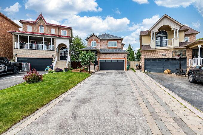 7389-banffshire-court-mississauga-ontario-w13494082