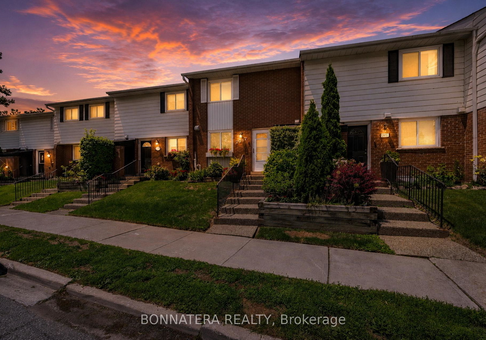 2097-marine-drive-oakville-ontario-w13494304