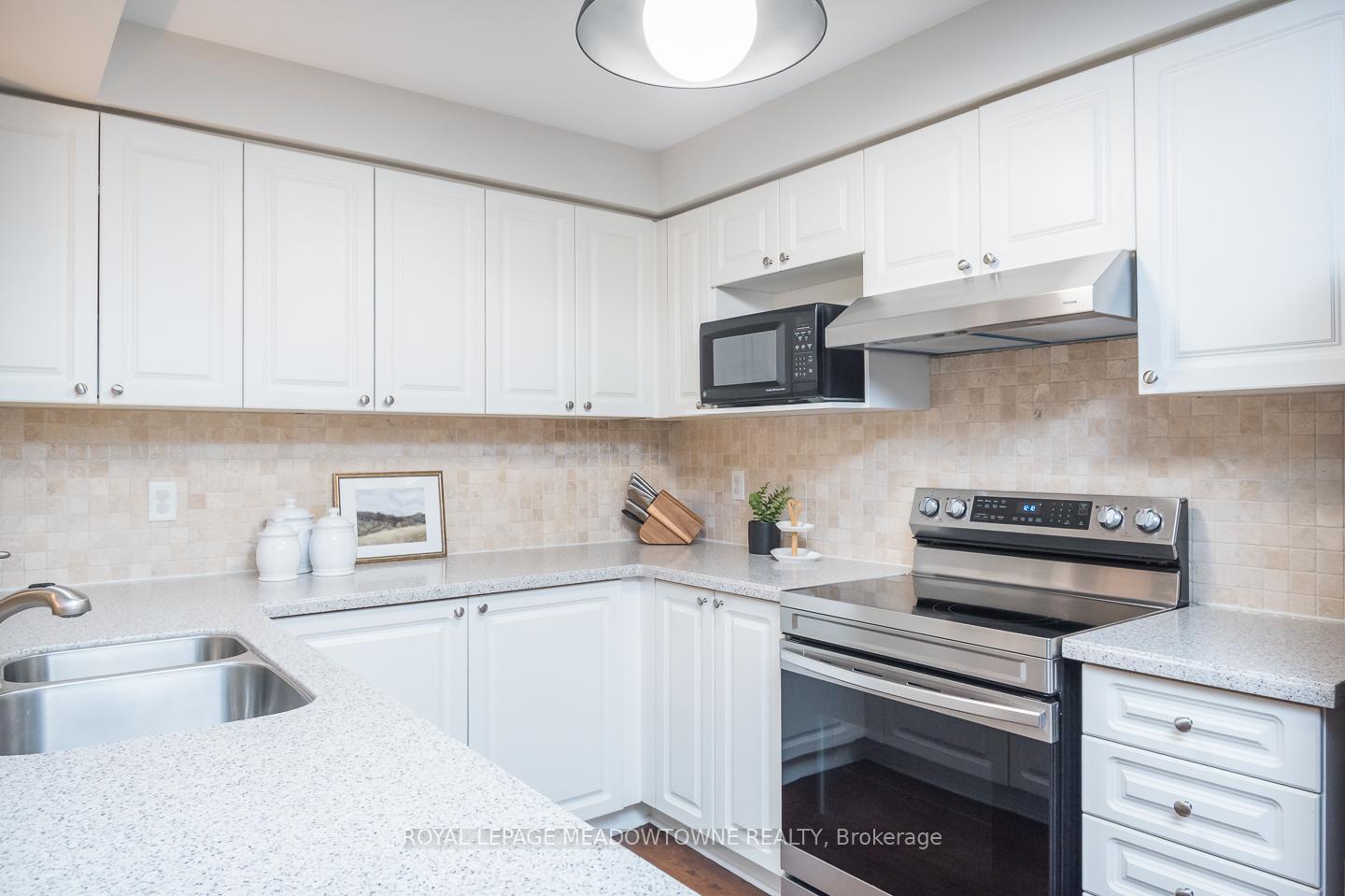 88-manley-lane-milton-ontario-w13494316