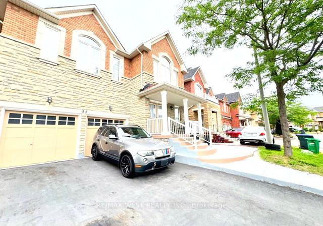 43-tatra-crescent-brampton-ontario-w13494356