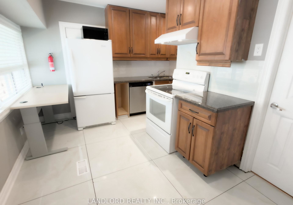 9-albright-avenue-toronto-etobicoke-ontario-w13494446