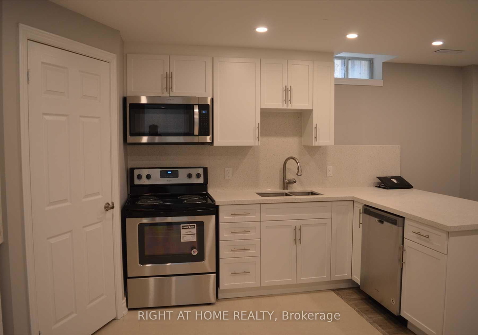 5332-floral-hill-crescent-mississauga-ontario-w13494454