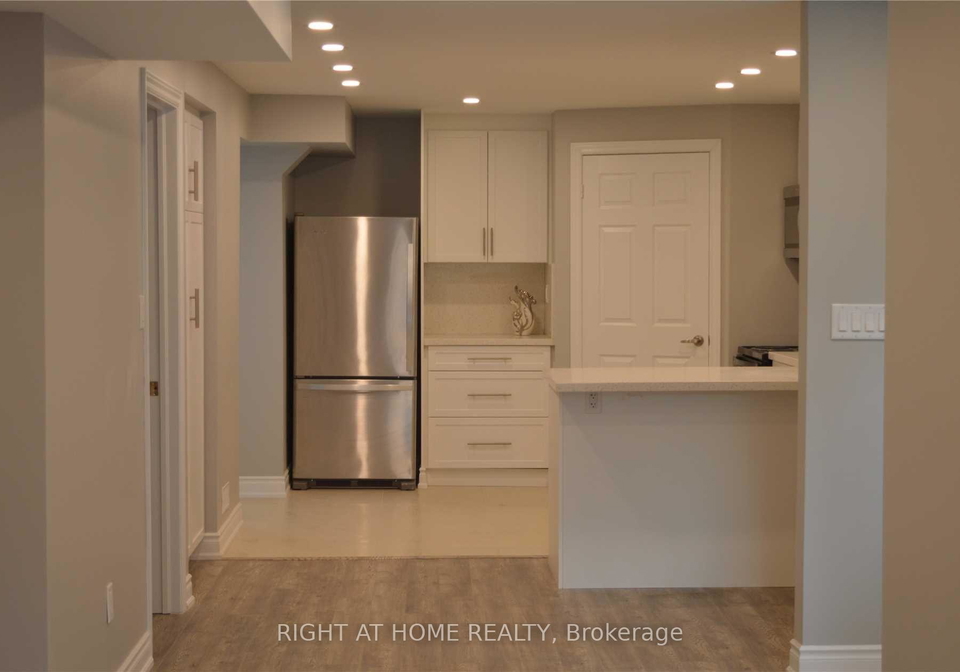 5332-floral-hill-crescent-mississauga-ontario-w13494454