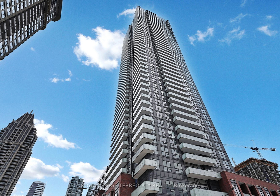 430-square-one-drive-mississauga-ontario-w13494670