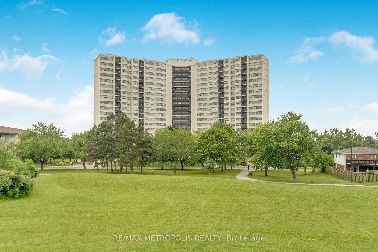 530-lolita-gardens-mississauga-ontario-w13495096