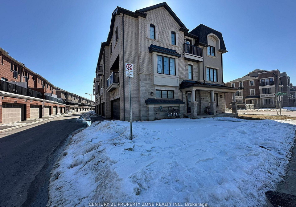 1216-wheat-boom-drive-oakville-ontario-w13495246