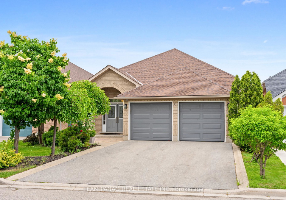 11-larkmead-place-brampton-ontario-w13496134