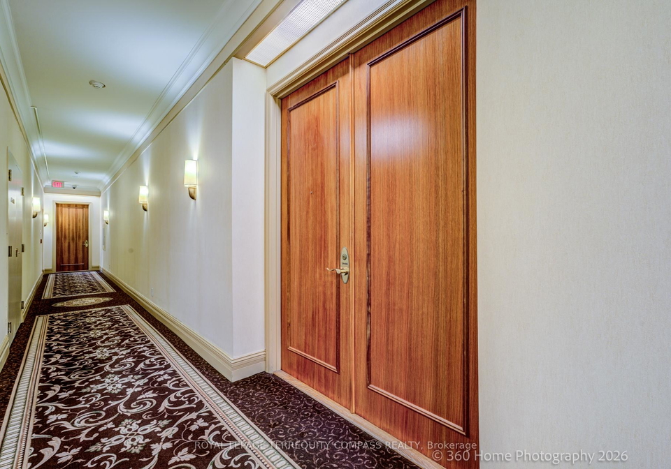 25-kingsbridge-garden-circle-mississauga-ontario-w13496176