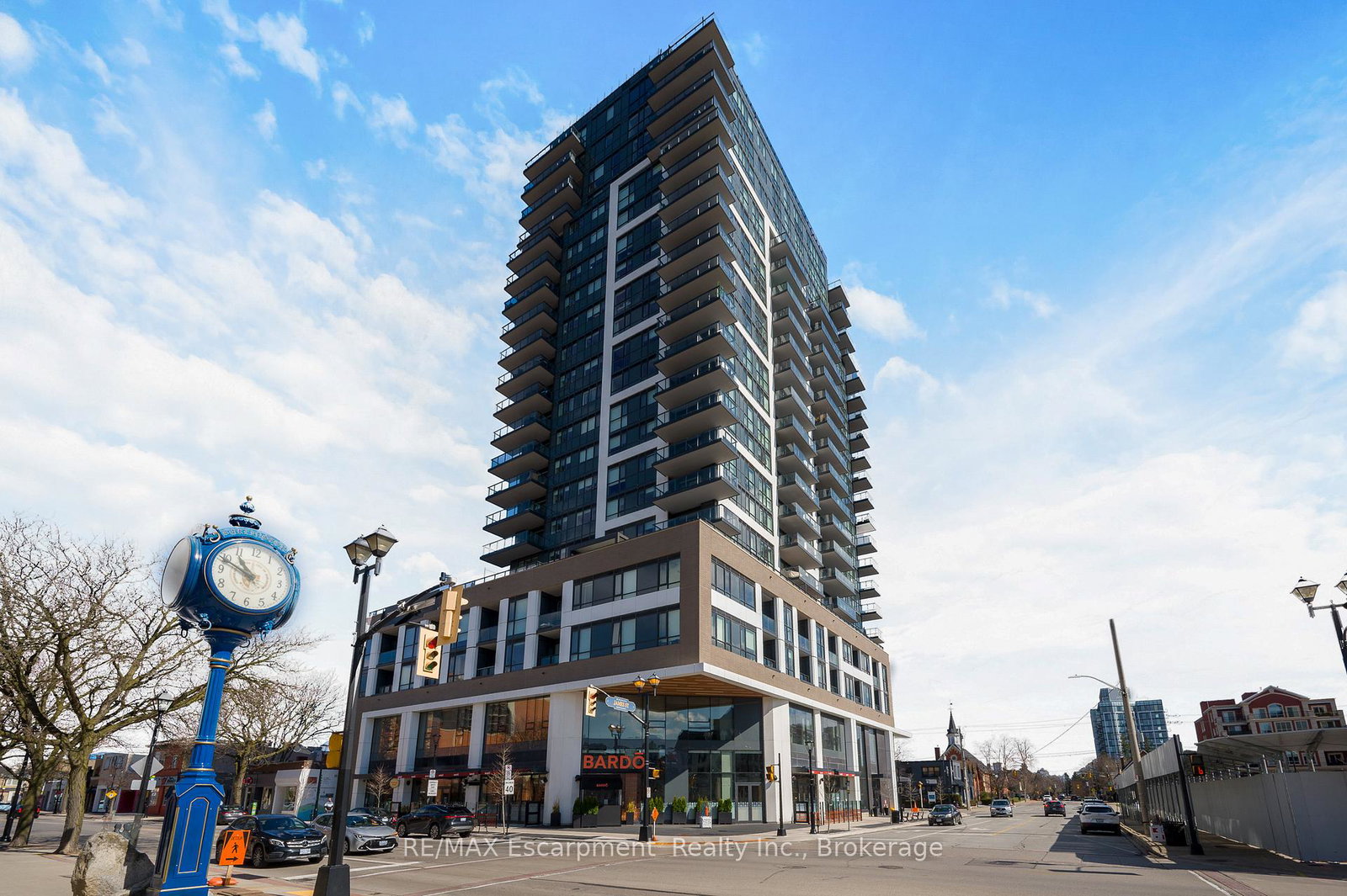 2007-james-street-burlington-ontario-w13496426