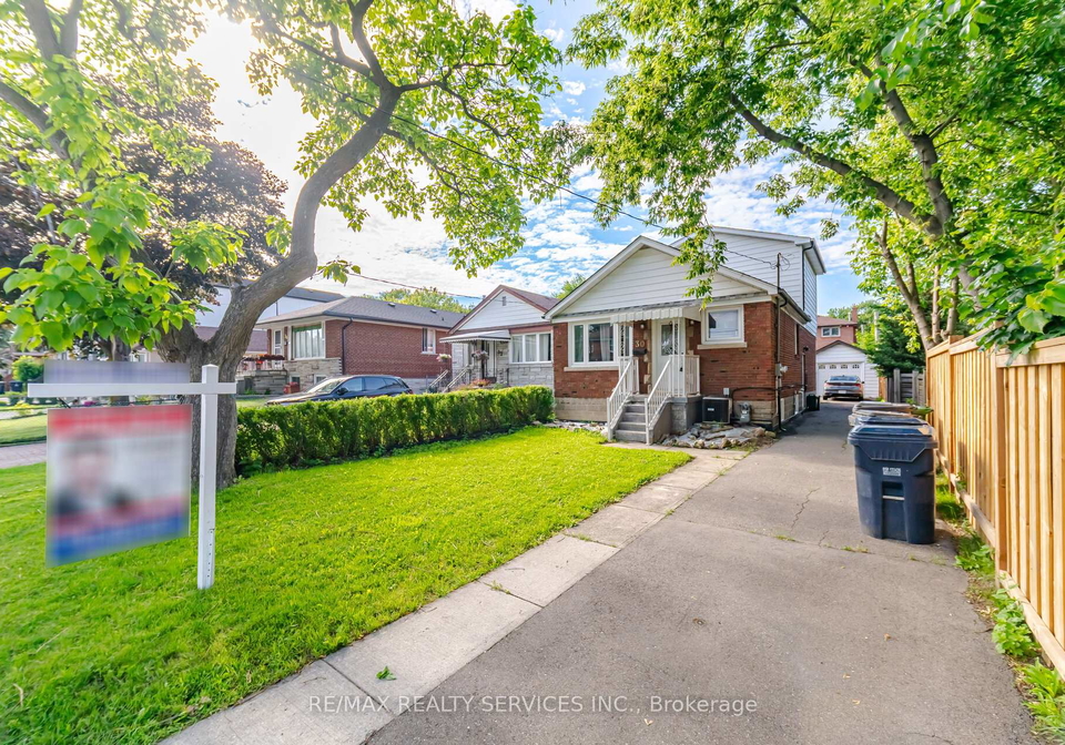 30-elder-avenue-toronto-etobicoke-ontario-w13496466