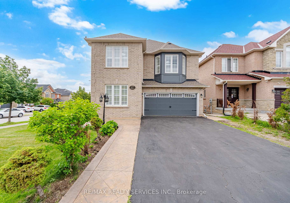 17-pefferlaw-circle-brampton-ontario-w13496750