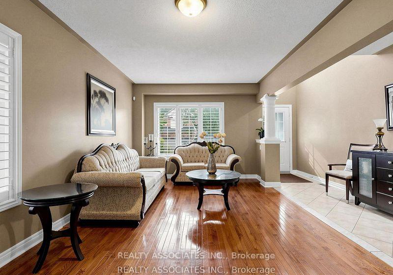 44-shining-willow-crescent-brampton-ontario-w13497060