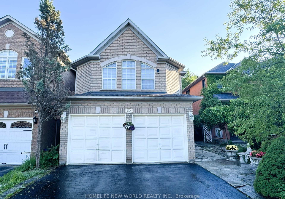 2326-yorktown-circle-mississauga-ontario-w13497084