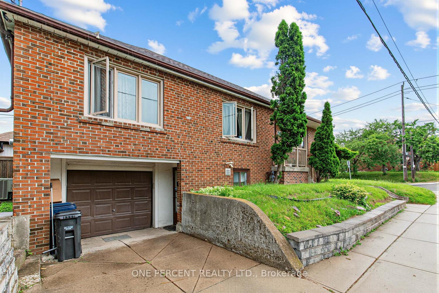 107-lonborough-avenue-toronto-north-york-ontario-w13497088