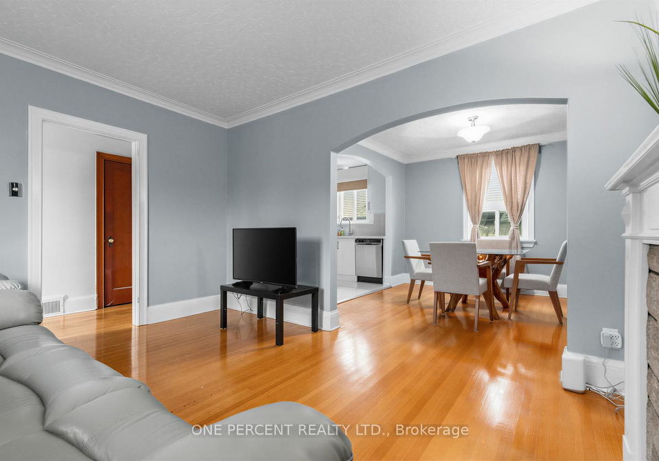 107-lonborough-avenue-toronto-north-york-ontario-w13497088