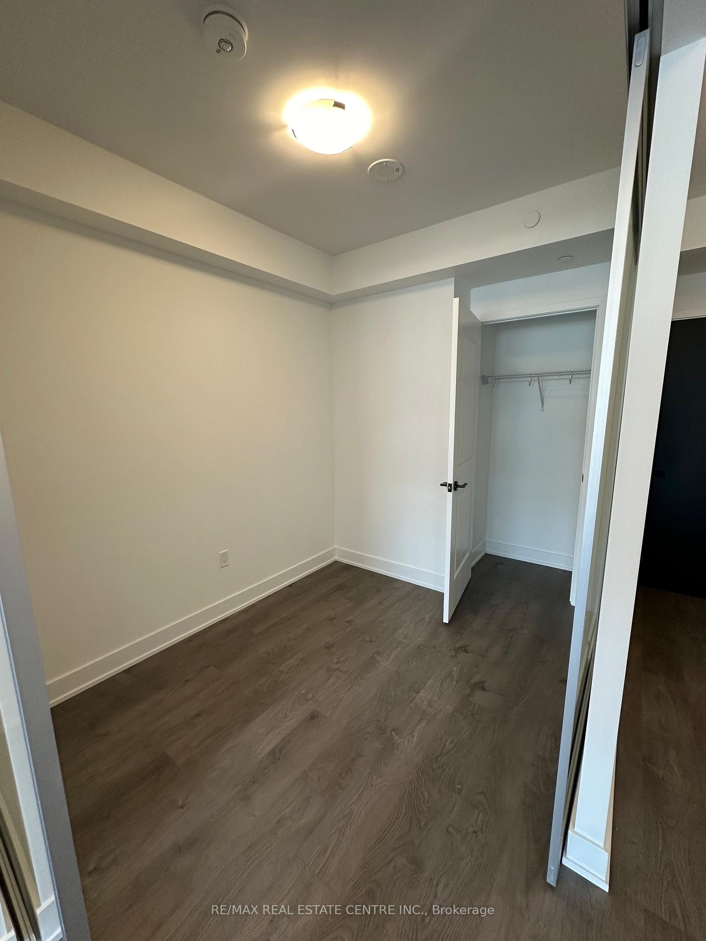 2343-khalsa-gate-drive-oakville-ontario-w13497470