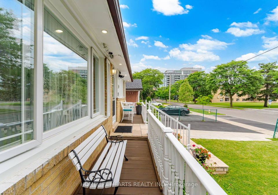 32-jansusie-road-toronto-etobicoke-ontario-w13497474