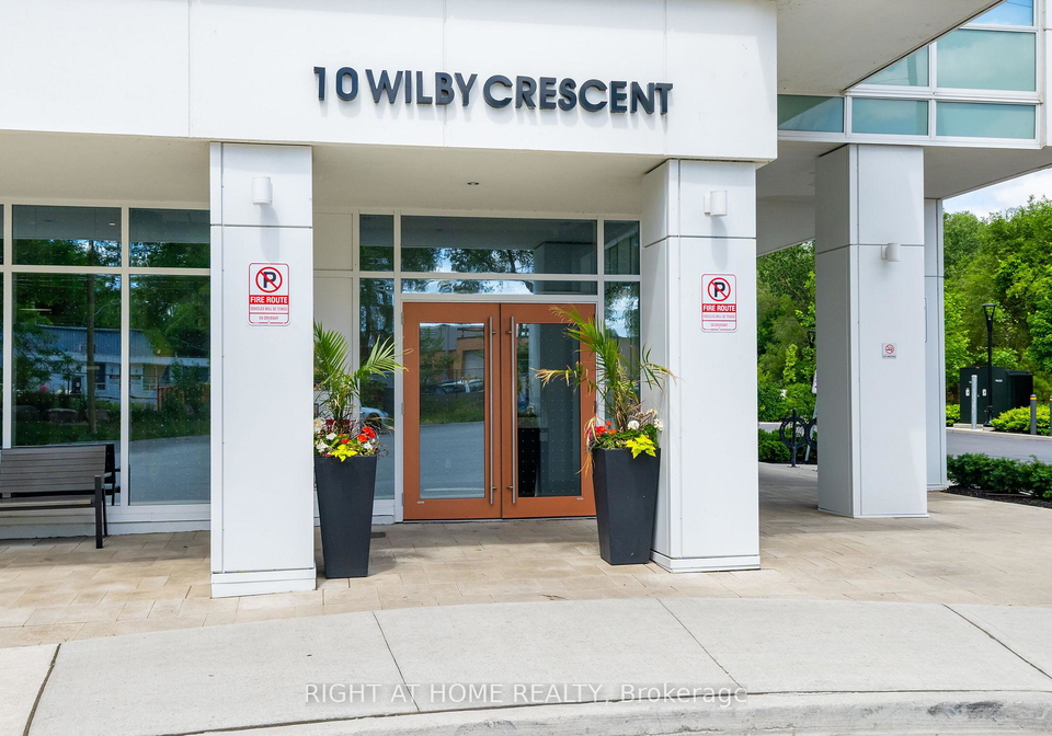 10-wilby-crescent-toronto-north-york-ontario-w13497520