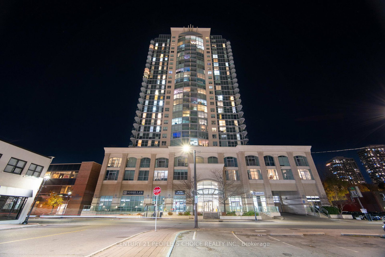 9-george-street-n-brampton-ontario-w13497562
