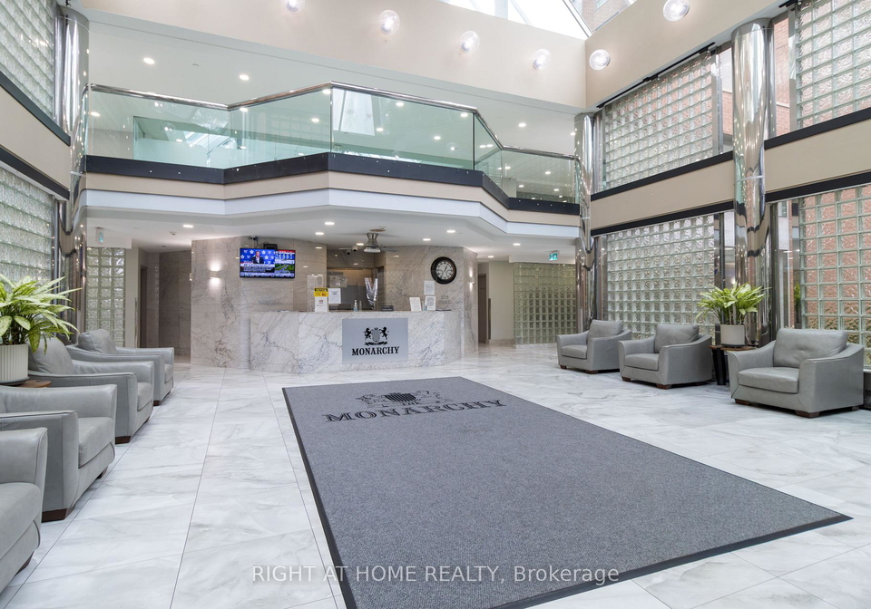 325-webb-drive-mississauga-ontario-w13498006