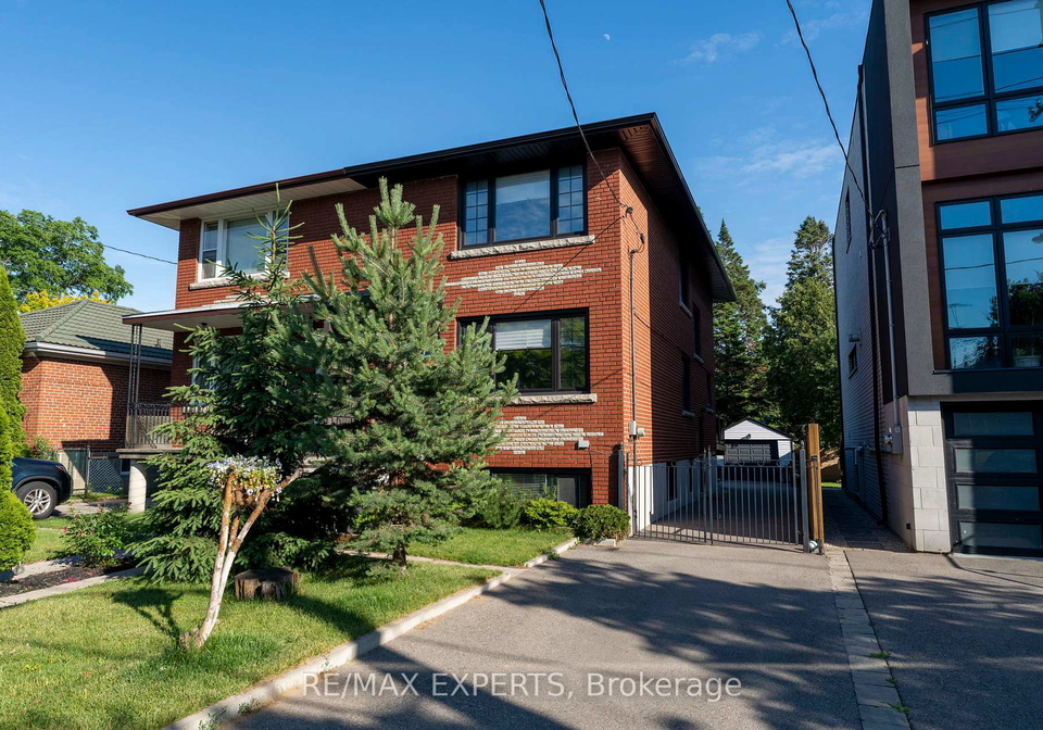 423a-valermo-drive-toronto-etobicoke-ontario-w13498074
