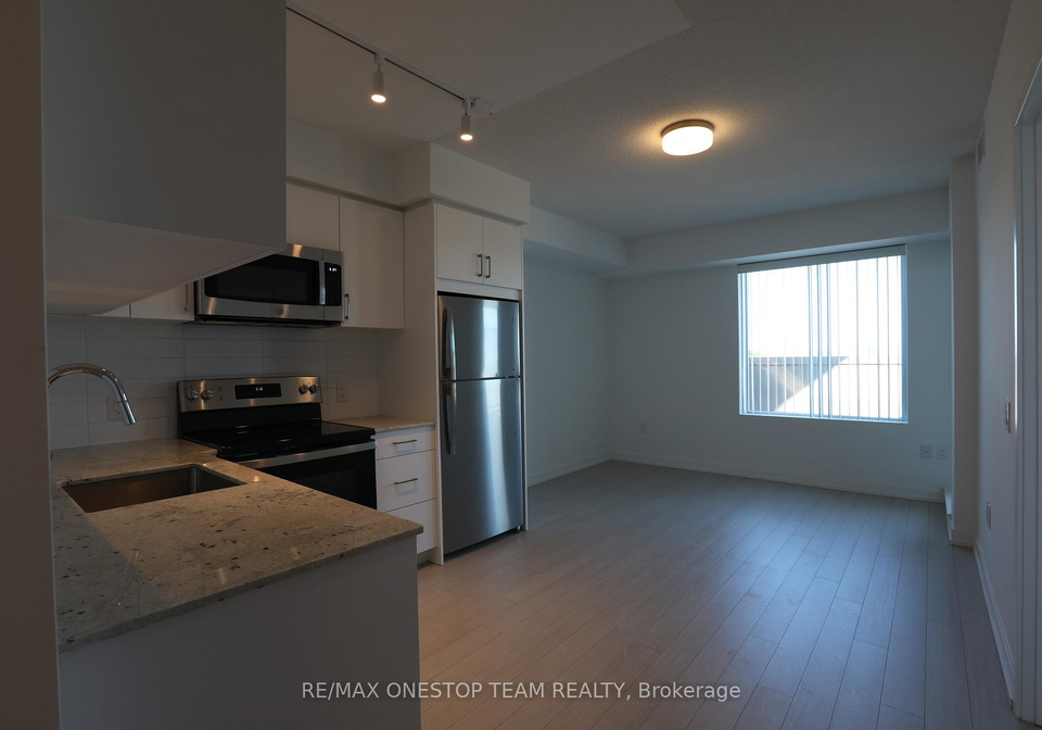 4010-eglinton-avenue-w-toronto-etobicoke-ontario-w13498626