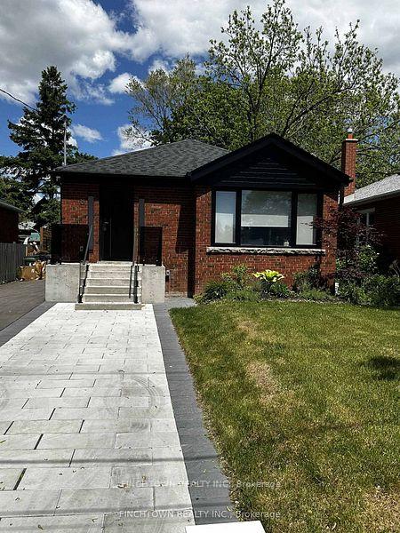 8-yarn-road-toronto-etobicoke-ontario-w13498650