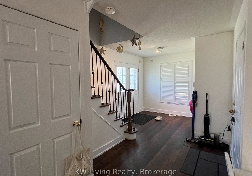 3159-turbine-crescent-mississauga-ontario-w13498668