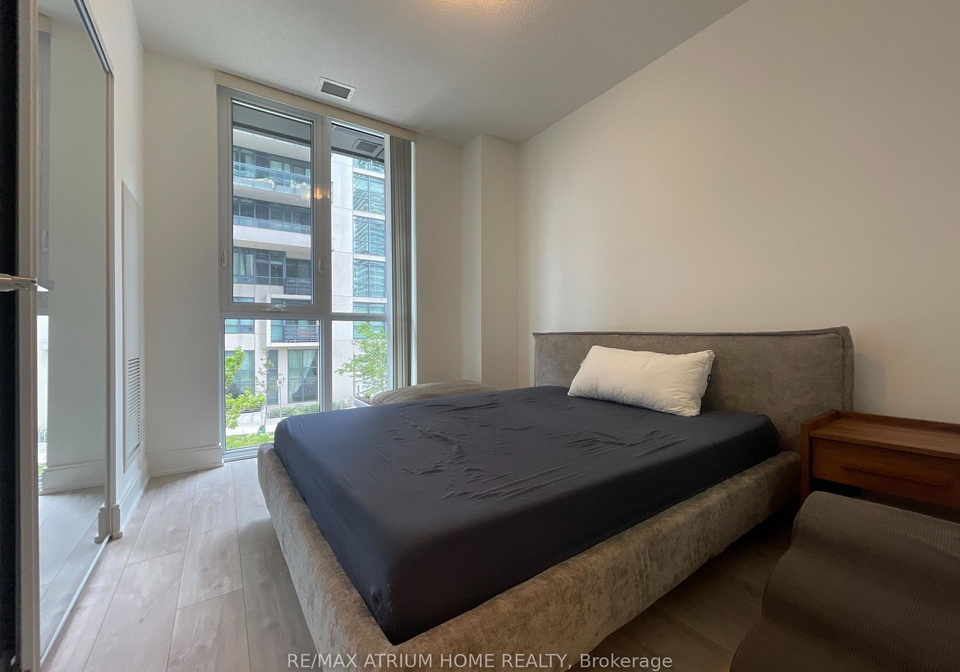70-annie-craig-drive-toronto-etobicoke-ontario-w13498752